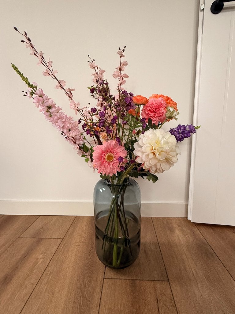 Vaas met bloemen, Ophalen, Zo goed als nieuw