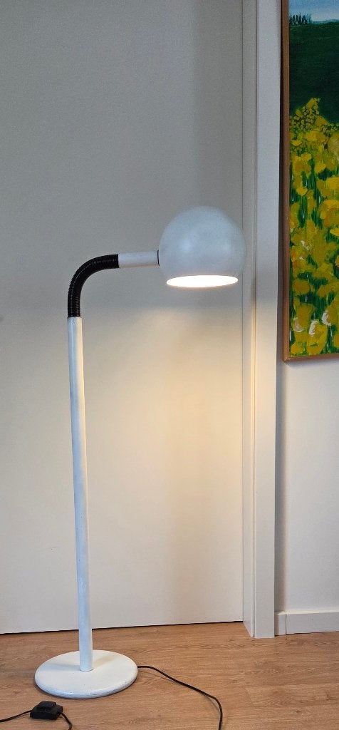 Vintage vloerlamp van Hala.(staande lamp)wit, Huis en Inrichting, Lampen | Vloerlampen, Ophalen, Gebruikt, Space age, modern, vintage
