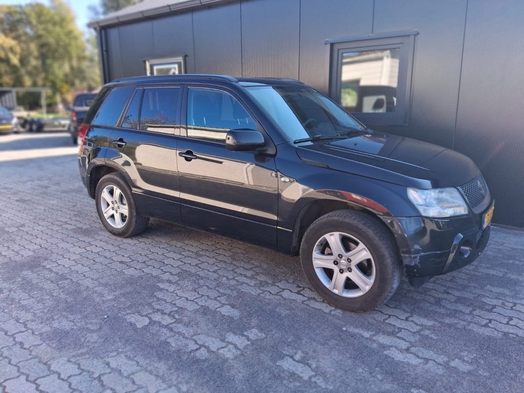 Suzuki Grand Vitara 2.0-16V Exclusive. Export, Auto's, Automaat, 4 cilinders, Grand Vitara, Zwart