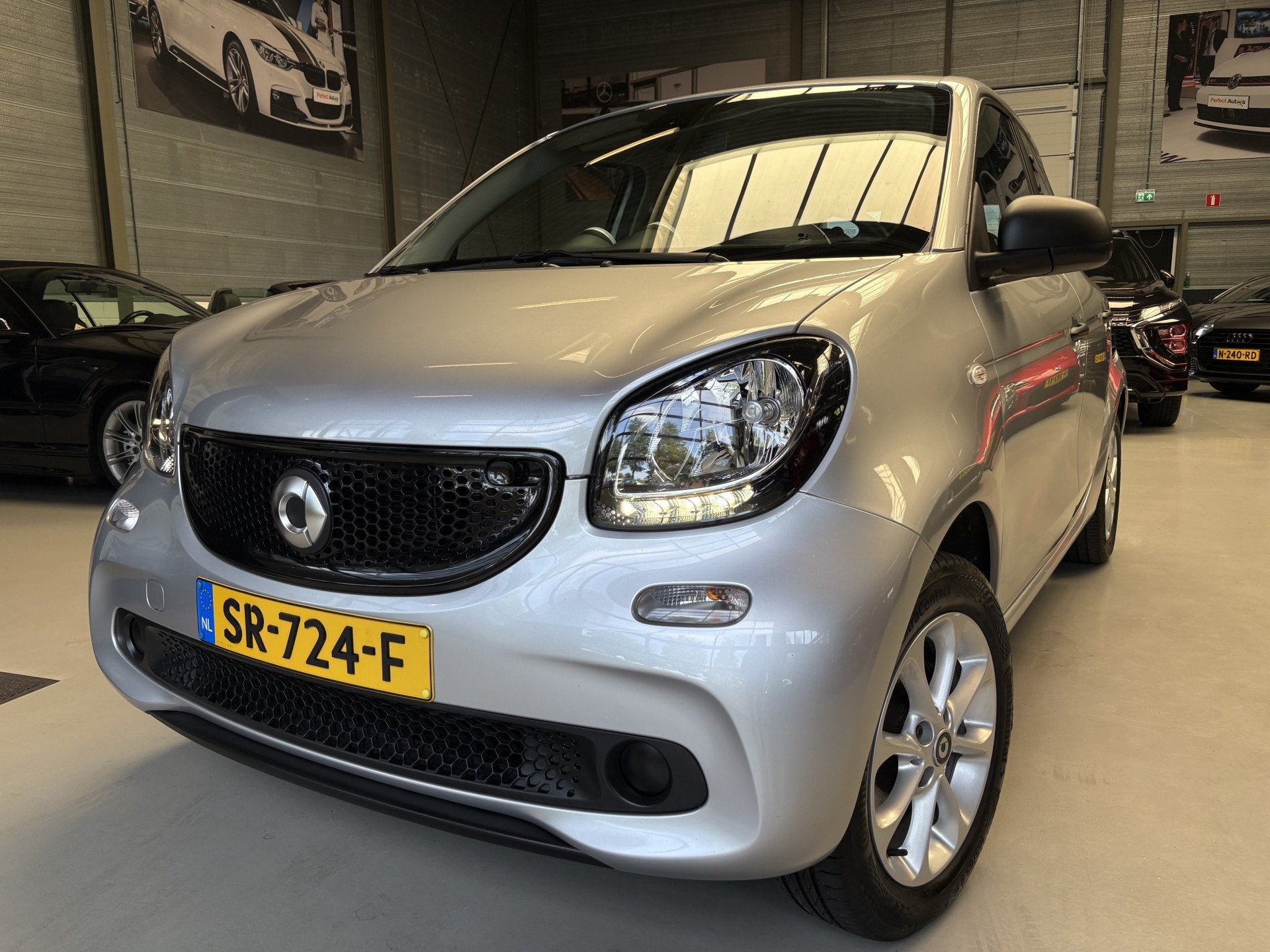 Smart Forfour 1.0 Business Solution Cruise, Airco Renault Tw, Auto's, Smart, Automaat, Gebruikt, 4 stoelen, 905 kg