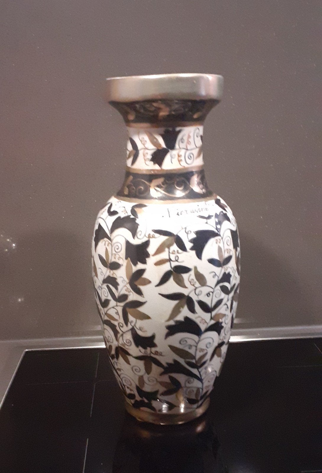 Unieke G. Fieravino vaas met bladmotief, Antiek en Kunst, Ophalen of Verzenden