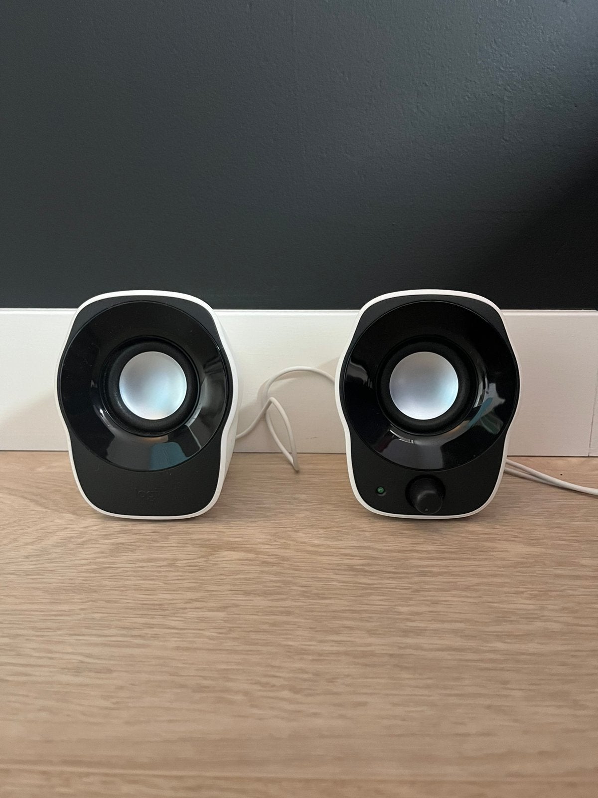 Logitech z200 multimedia, Computers en Software, Ophalen of Verzenden, Zo goed als nieuw