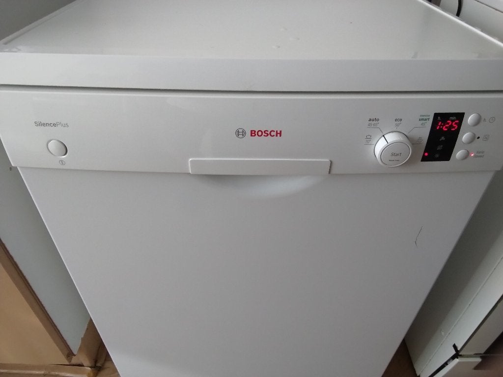 Vaatwas machine Bosch, Ophalen, Energieklasse A of zuiniger, Zo goed als nieuw, 85 tot 90 cm