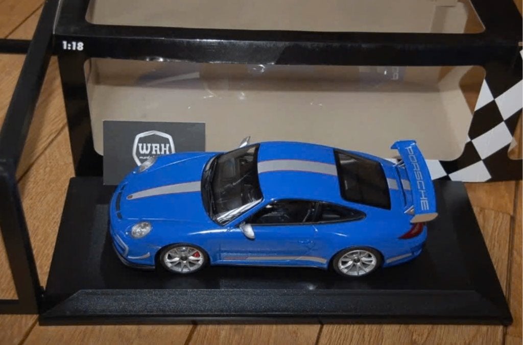1:18 PORSCHE 911 GT3 RS 4.0 blue Minichamps zie info WRH, Hobby en Vrije tijd, Modelauto's | 1:18, Verzenden, Zo goed als nieuw