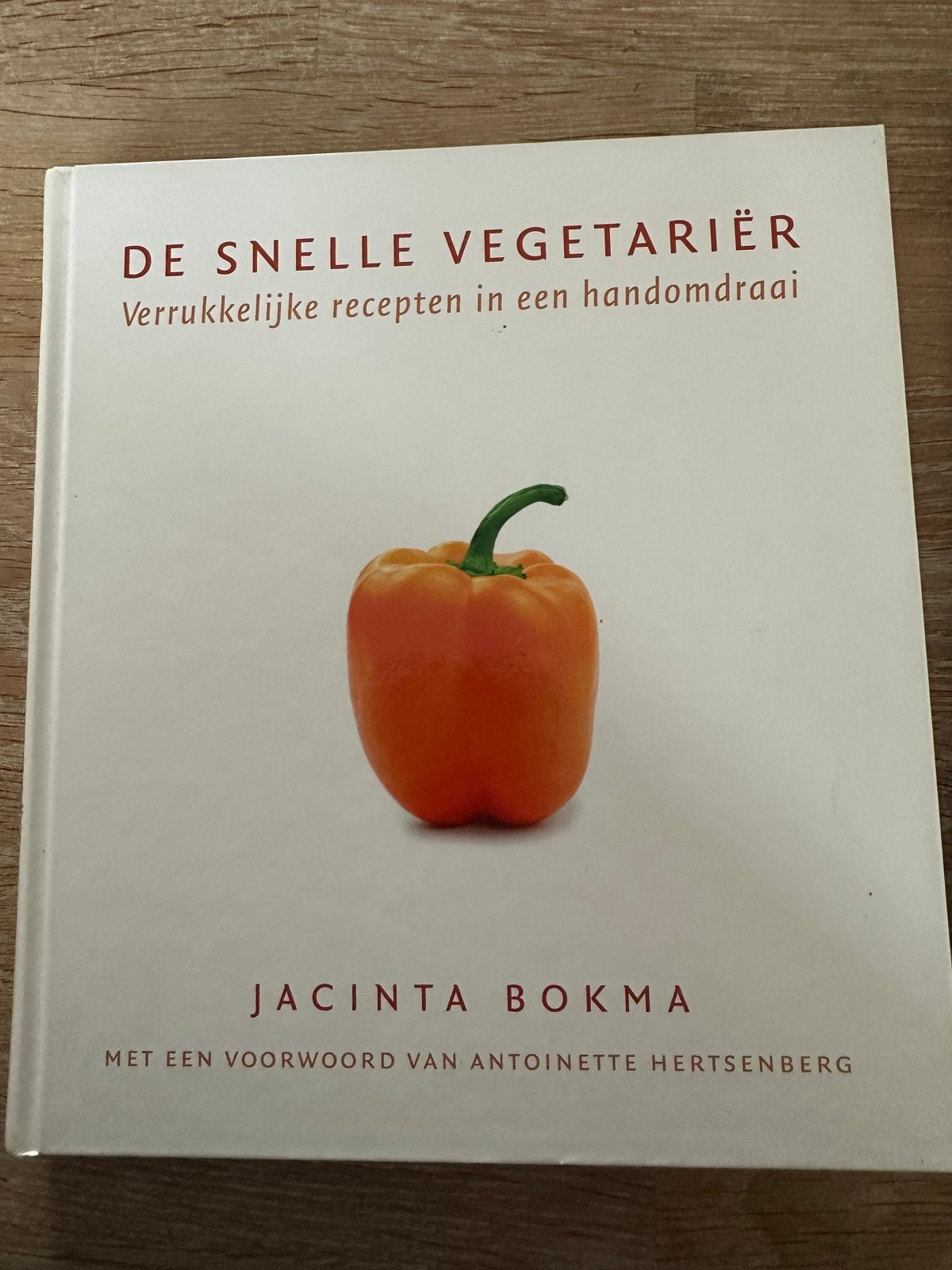 De Snelle Vegetariër: Verrukkelijke recepten in een handomdr, Hoofdgerechten, Vegetarisch, Ophalen of Verzenden, Zo goed als nieuw