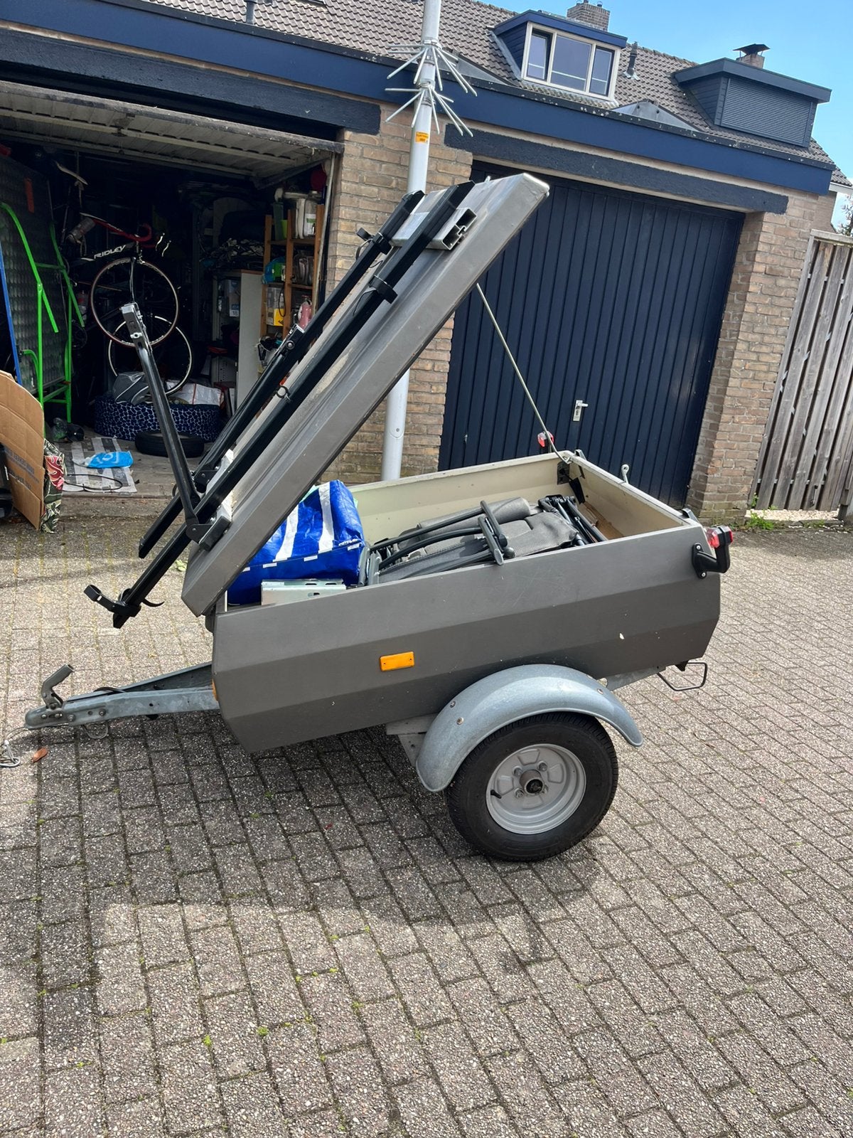 Bagagewagen met 2 fietsdragers en nieuwe banden, Ophalen, Gebruikt