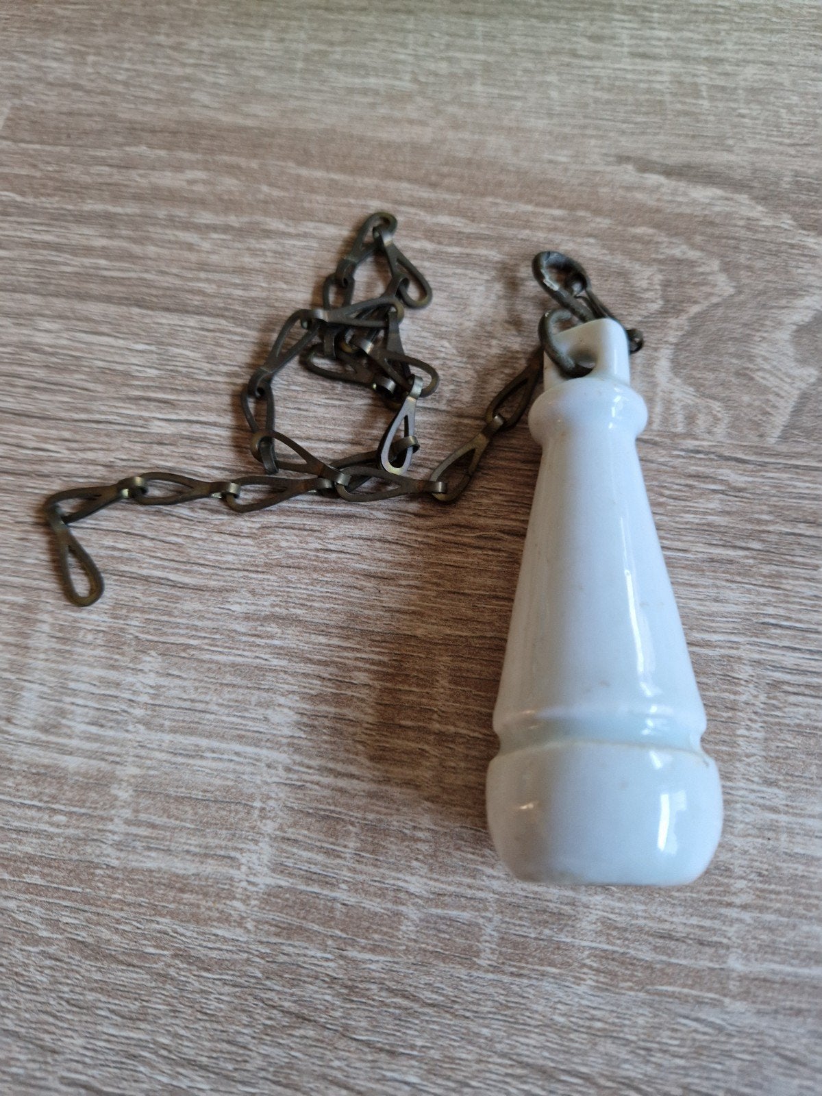 Vintage porseleinen trekker met ketting, Ophalen of Verzenden