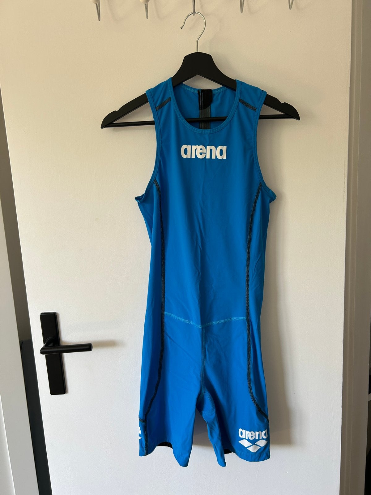 Arena trisuit blauw maat L (rear zip mouwloos), Ophalen of Verzenden, Zo goed als nieuw, Kleding