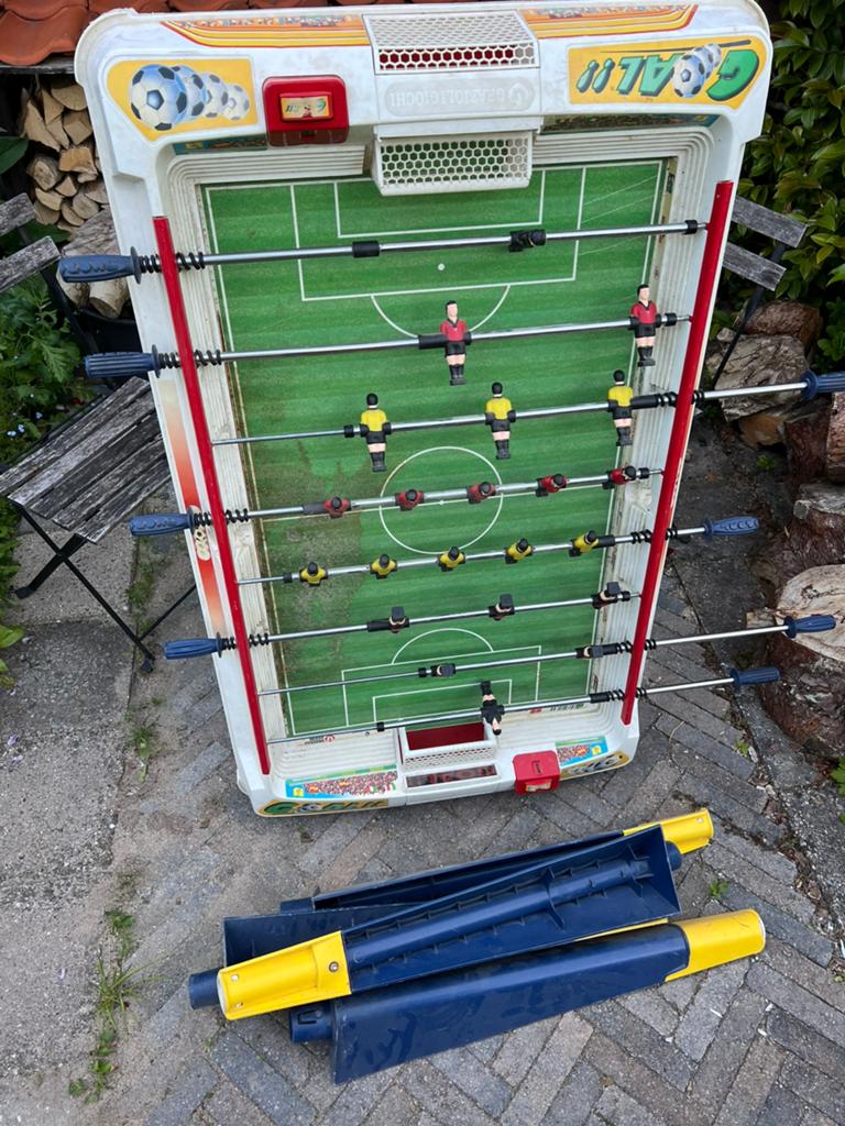 Voetbaltafel, Ophalen, Zo goed als nieuw