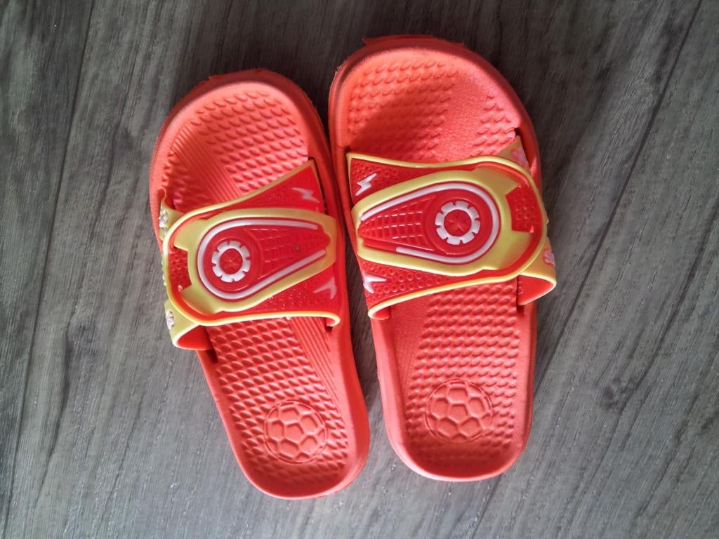 Kinderen slipper maat 30, Ophalen of Verzenden, Jongetje of Meisje, Schoentjes