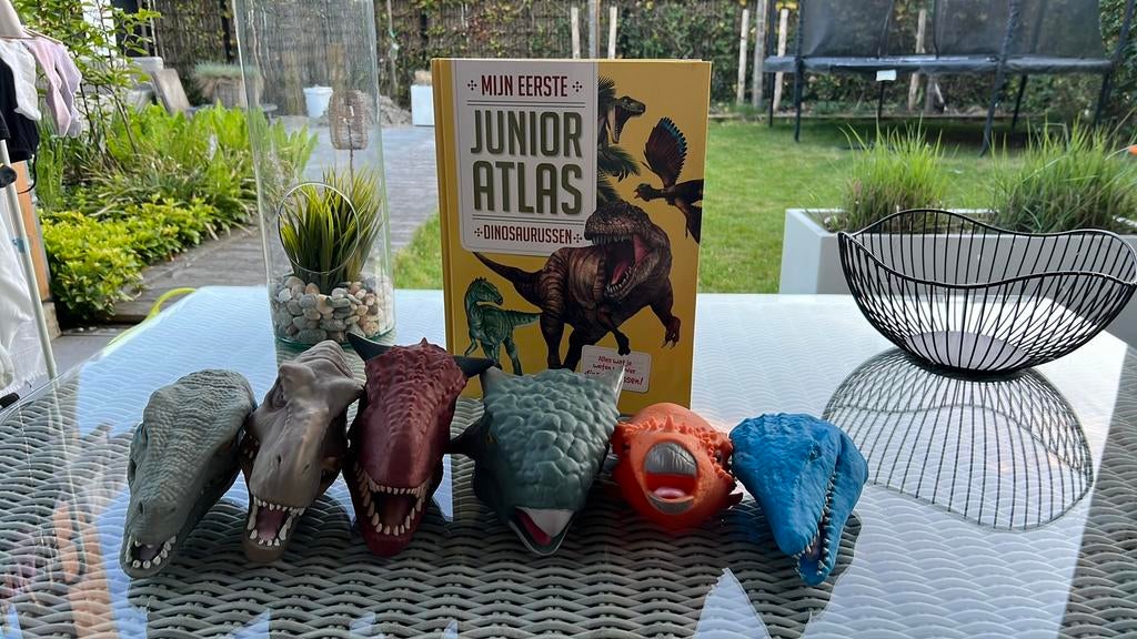 Jurassic Park handpoppen en boek, Ophalen, Gebruikt