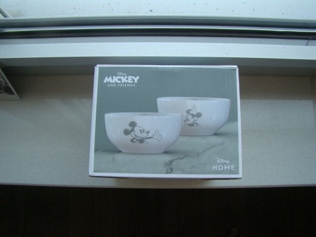 2 Schaaltjes (15 cm) van Disney met Mickey Mouse / NIEUW, Ophalen of Verzenden, Mickey Mouse, Nieuw, Servies