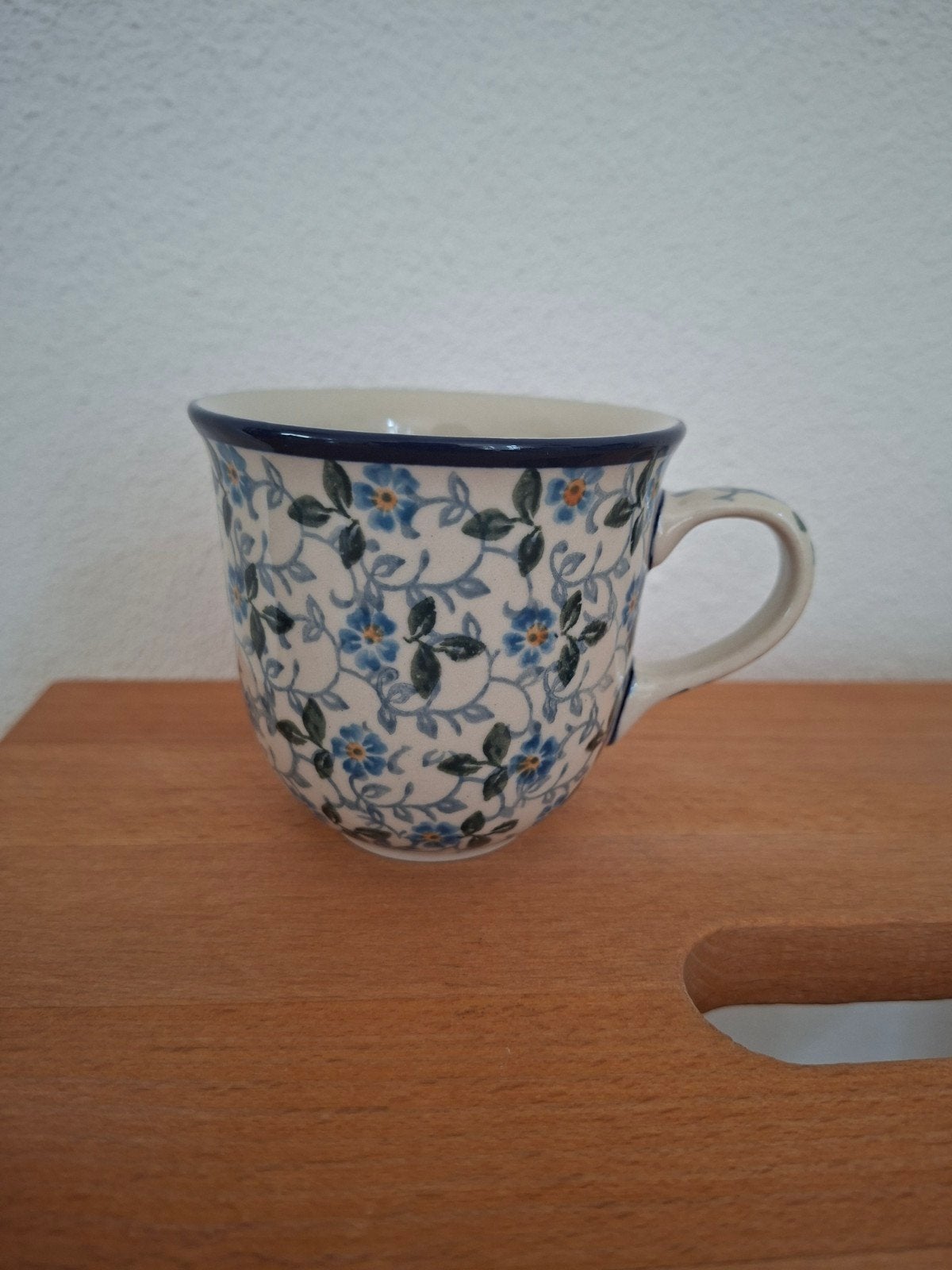 Ongebruikte Bunzlau Castle Tulp Mok - Bloemendecor, Overige merken, Nieuw, Aardewerk, Mok