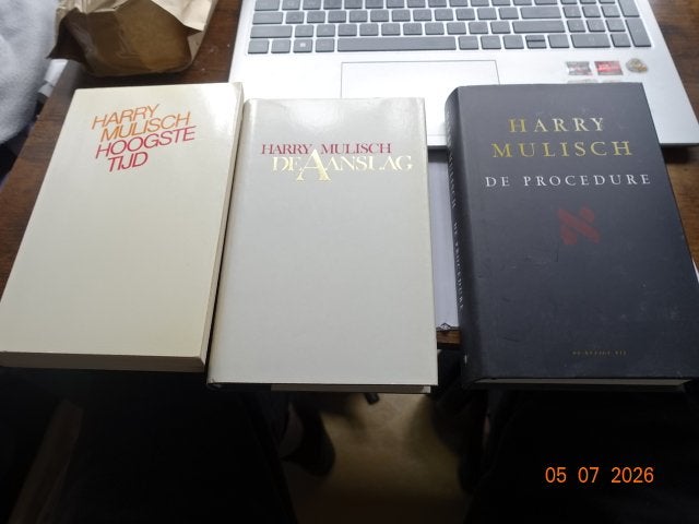 De Aanslag....Harry Mulisch....De Procedure, Ophalen of Verzenden, Zo goed als nieuw, Nederland