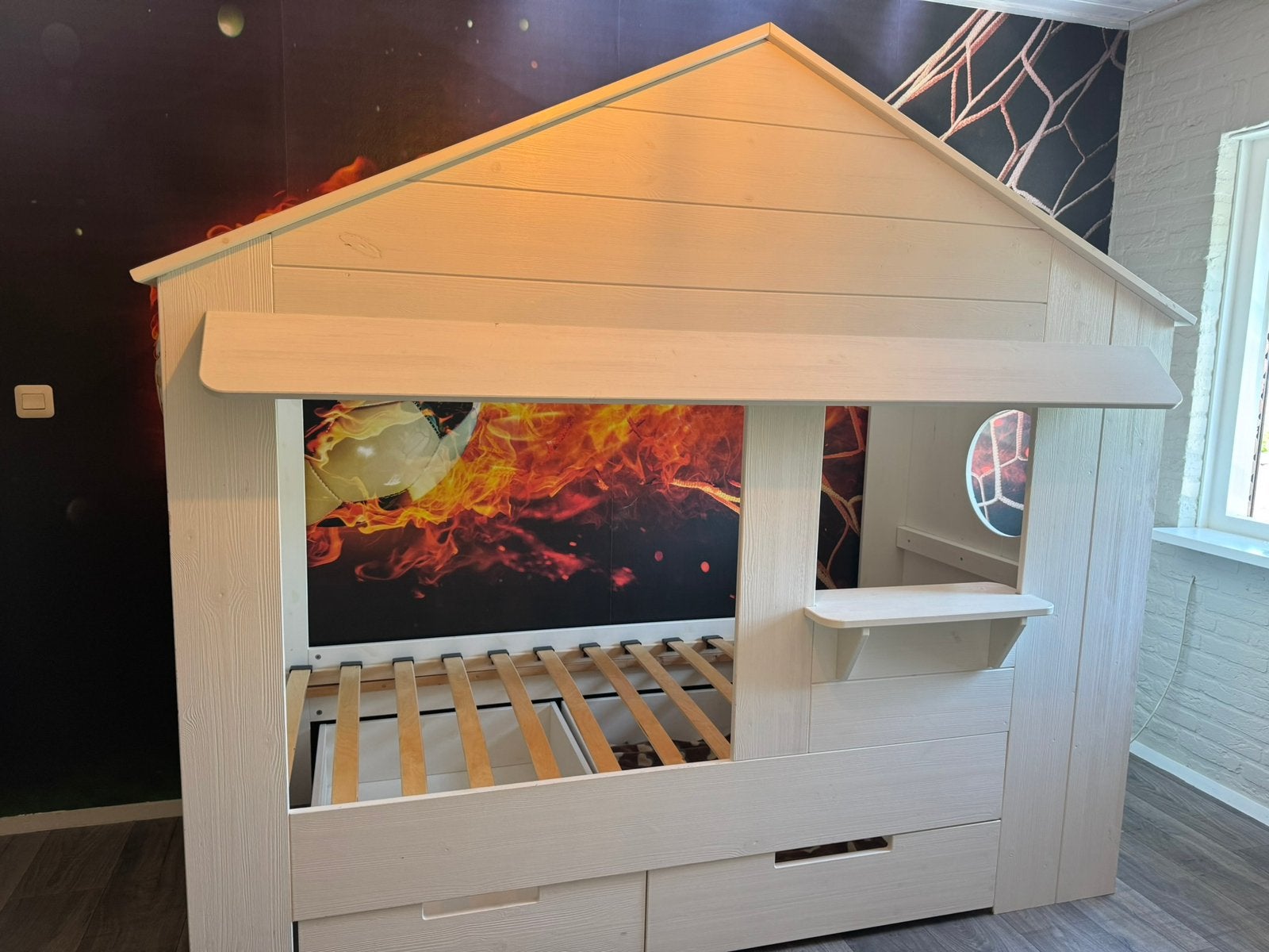 Bedhuisje/ kinderbed met 2 opberglades, Ophalen, 85 tot 100 cm, Gebruikt, Lattenbodem