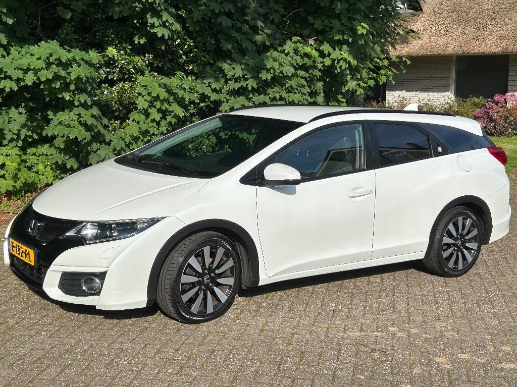 Honda Civic Tourer 1.8 Elegance 2015 | Trekhaak | MagicSeats, Auto's, Honda, Voorwielaandrijving, Stof, 4 cilinders, Wit