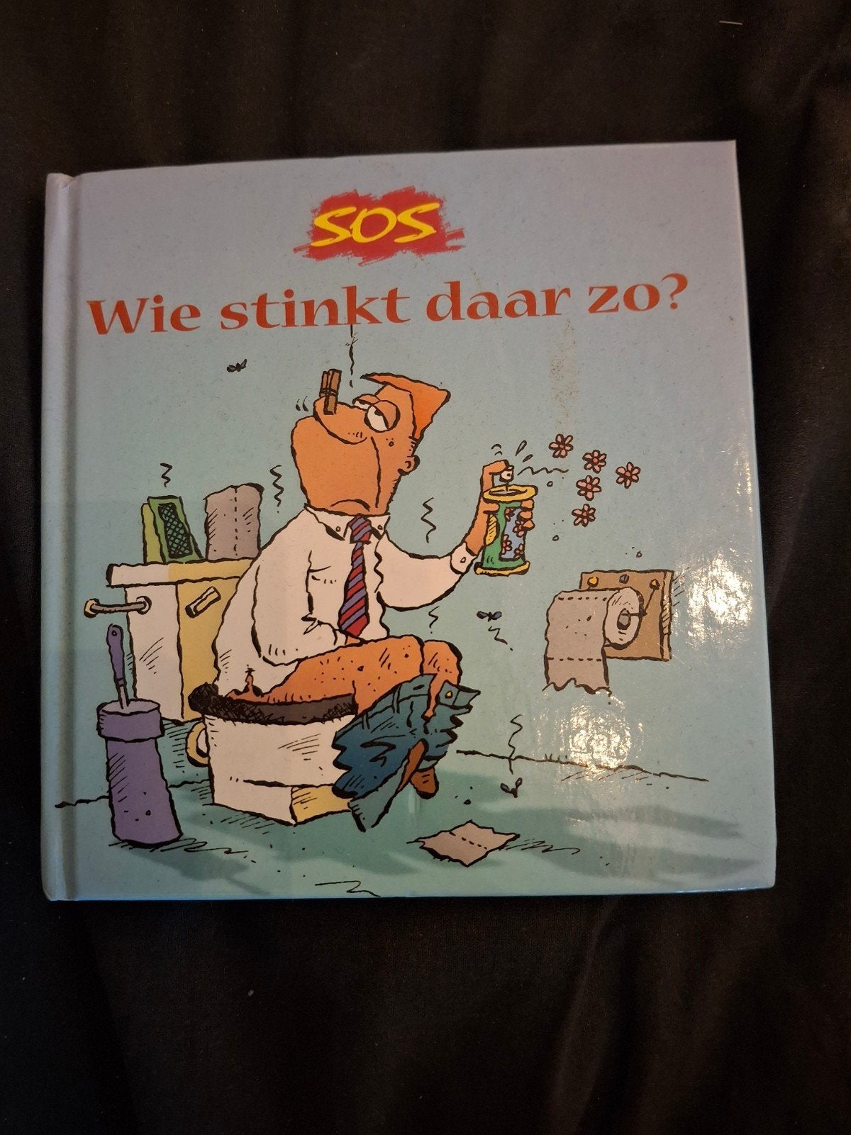 SOS: Wie stinkt daar zo? - Grappig kinderboek, Ophalen of Verzenden, Zo goed als nieuw, Onbekend, Fictie algemeen