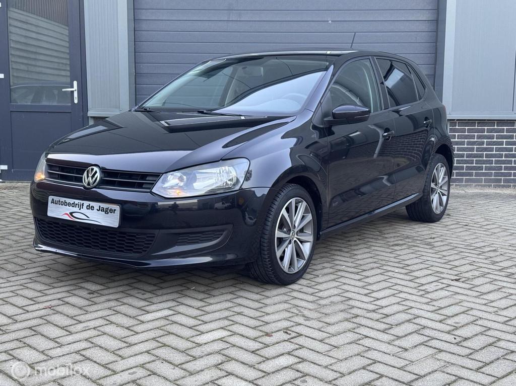 Volkswagen Polo 1.4-16V Highline/ AUTOMAAT/ NAV/ CLIMATE CO, Auto's, Euro 5, 86 pk, 4 cilinders, Zwart
