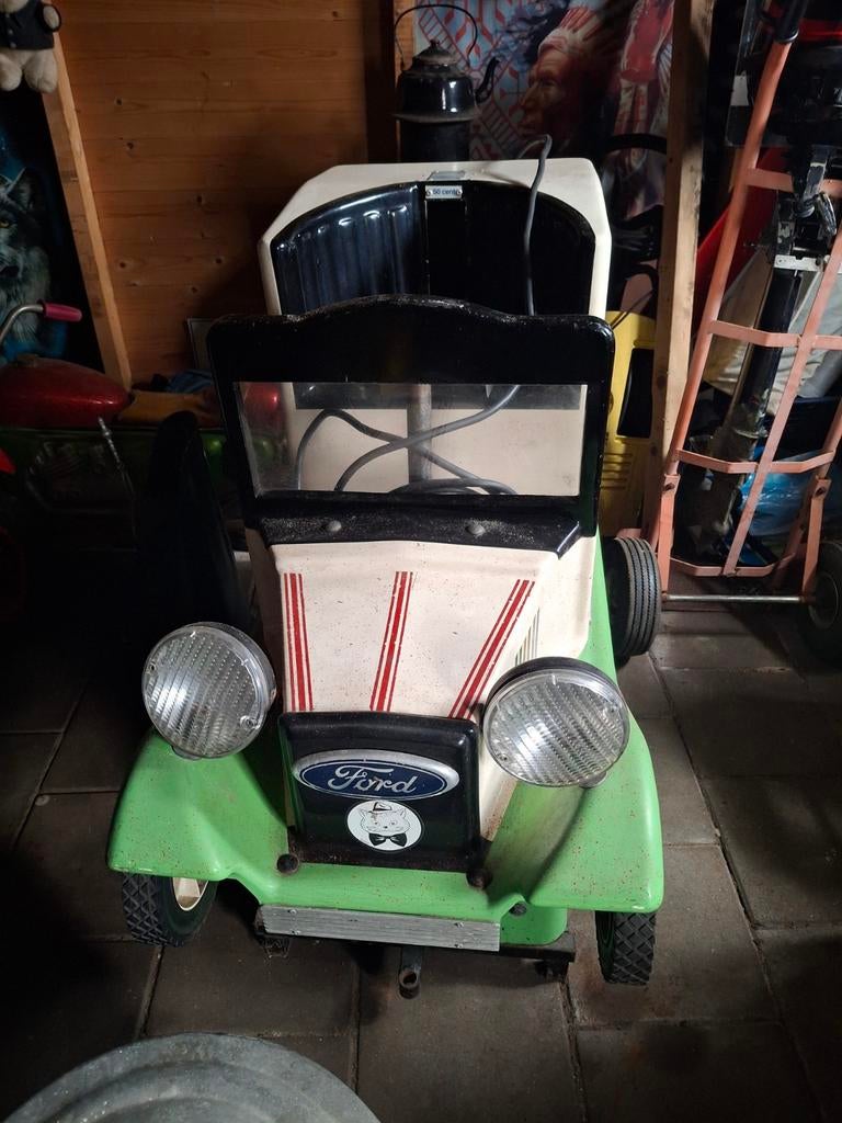Vintage Ford Kiddy Ride - Klassieke Kinderattractie, Ophalen of Verzenden, Jongen of Meisje