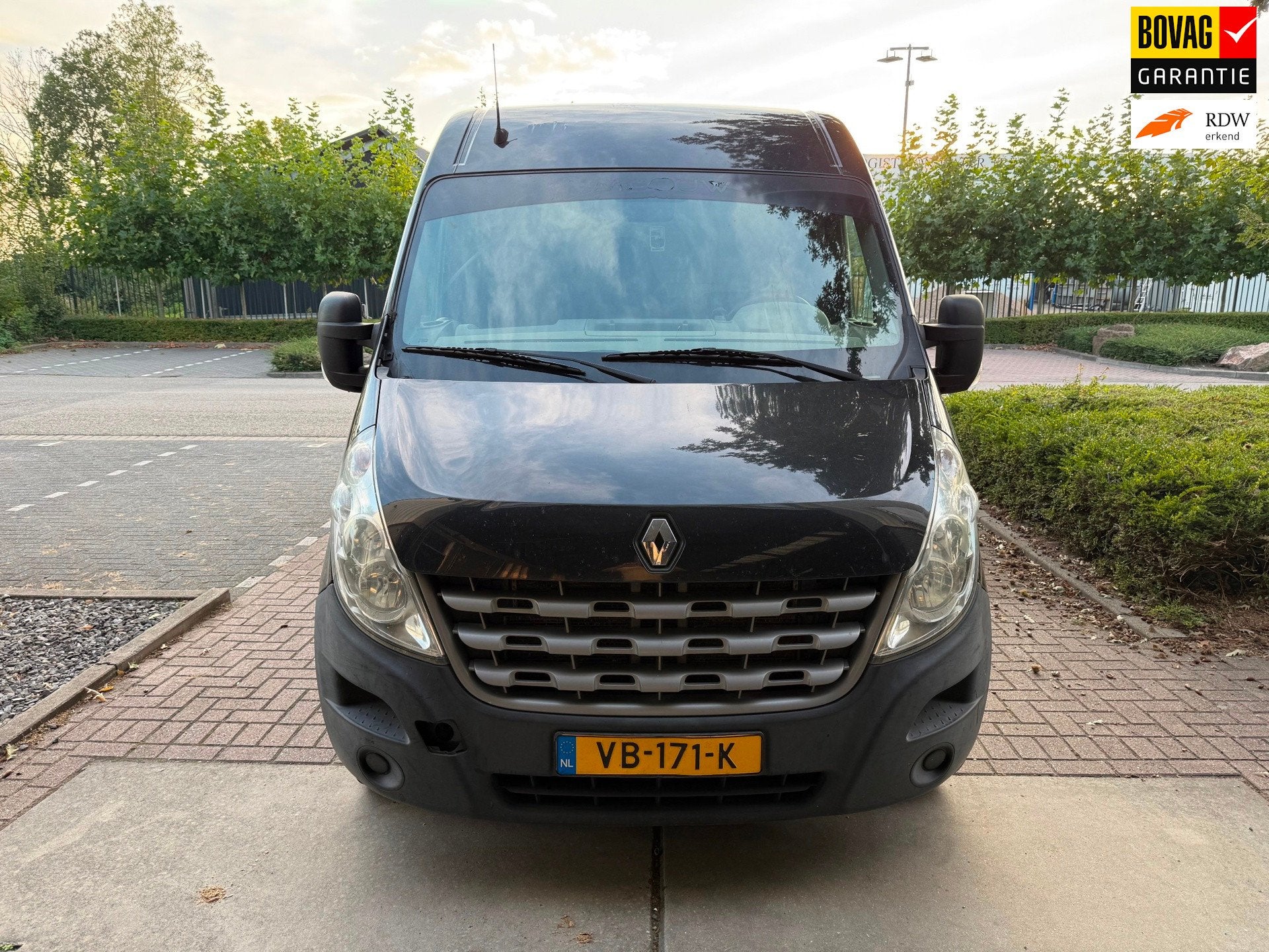 Renault Master T33 2.3 dCi L2H3 ZWART ‘13 AC, Euro 5, 125 pk, Gebruikt, Metallic lak