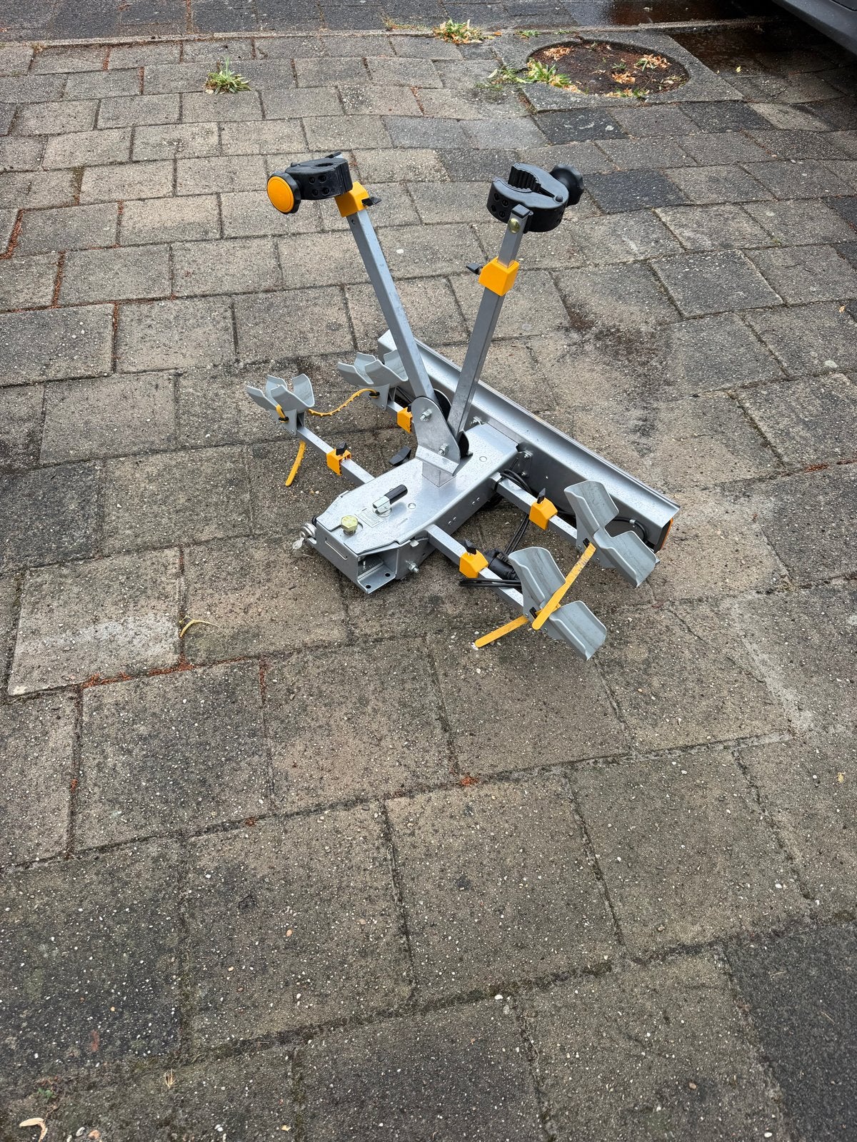 Spinder Falcon fietsendrager voor 2 fietsen, Ophalen, 2 fietsen, Gebruikt, Trekhaakdrager