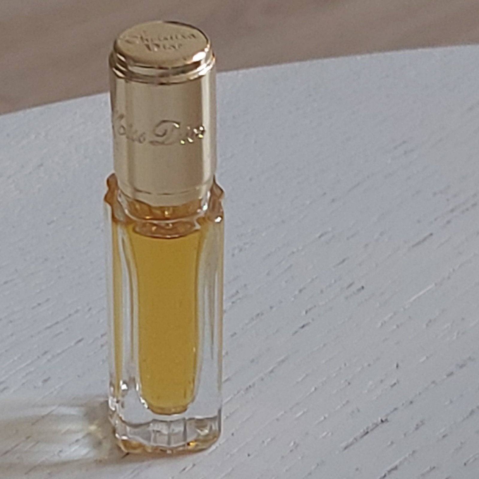 Oud flesje parfum Miss Dior - Dior, Verzamelen, Parfumverzamelingen, Ophalen of Verzenden, Zo goed als nieuw, Miniatuur, Gevuld