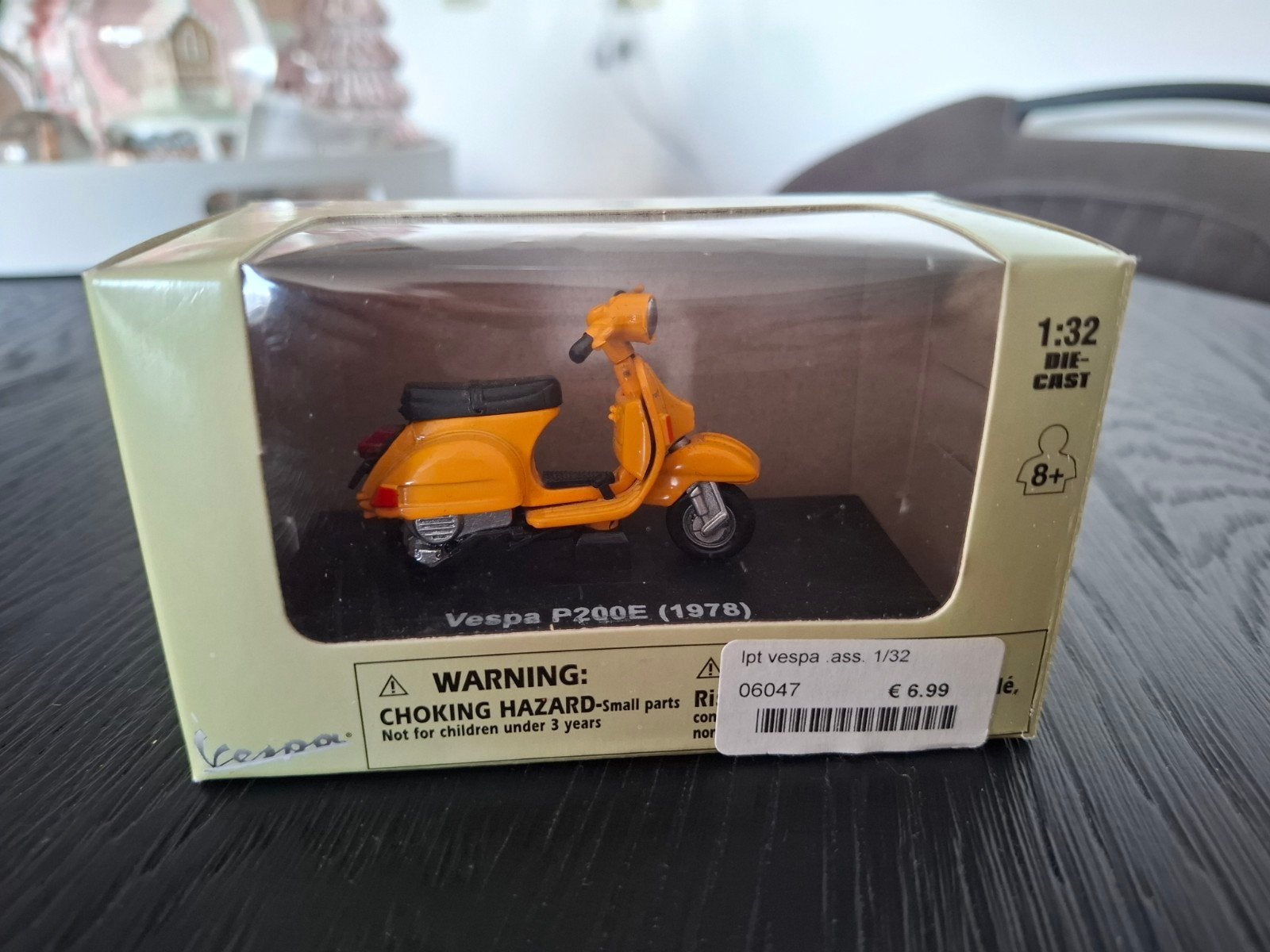 Vespa schooter 1:32, Ophalen of Verzenden, Nieuw, Bus of Vrachtwagen
