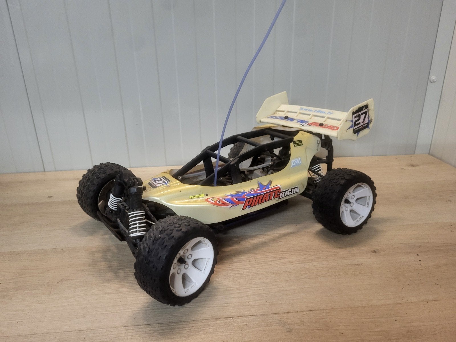 t2m pirate buggy 1/10 chassis, Hobby en Vrije tijd, Modelbouw | Radiografisch | Auto's, Ophalen of Verzenden, Zo goed als nieuw