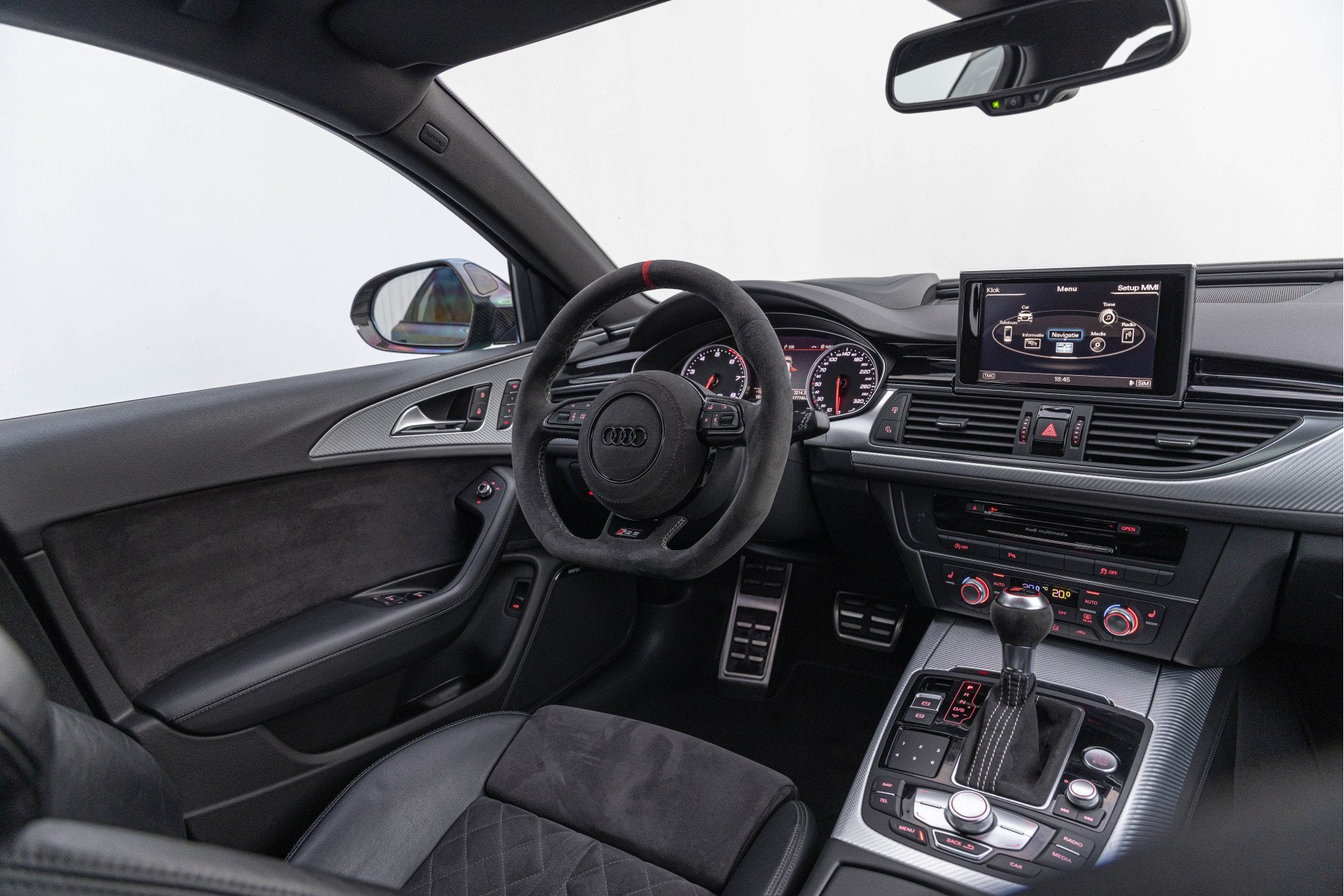 Audi RS6 Avant 4.0 TFSI 560pk Quattro Pano Keramisch Dynamic, Auto's, Automaat, Euro 5, Gebruikt, 8 cilinders