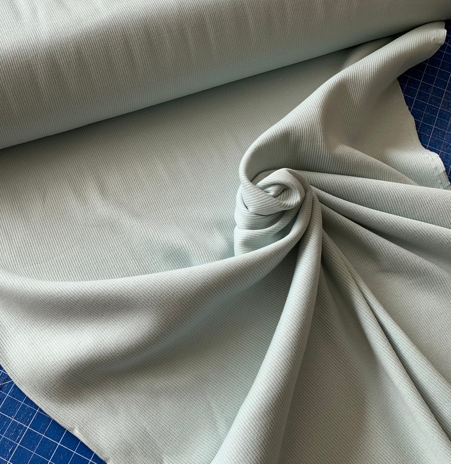 Lichte mint rib tricot stof, Hobby en Vrije tijd, Stoffen en Lappen, 120 cm of meer, 200 cm of meer, Ophalen of Verzenden, Zo goed als nieuw