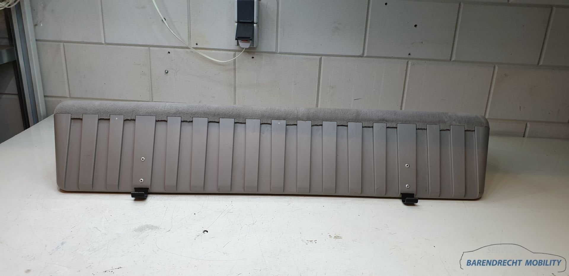 Opbergvak Mercedes E klasse S211 2118400074 storage box koff, Gebruikt, Mercedes-Benz AG, Mercedes-Benz, Ophalen of Verzenden