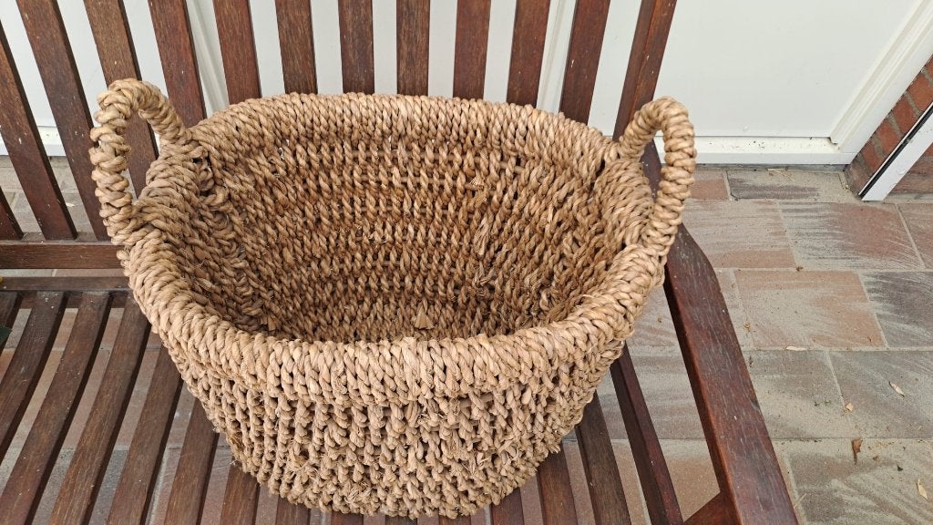 Grote rieten mand, Huis en Inrichting, Woonaccessoires | Schalen en Manden, Ophalen, Mand, Zo goed als nieuw, Riet