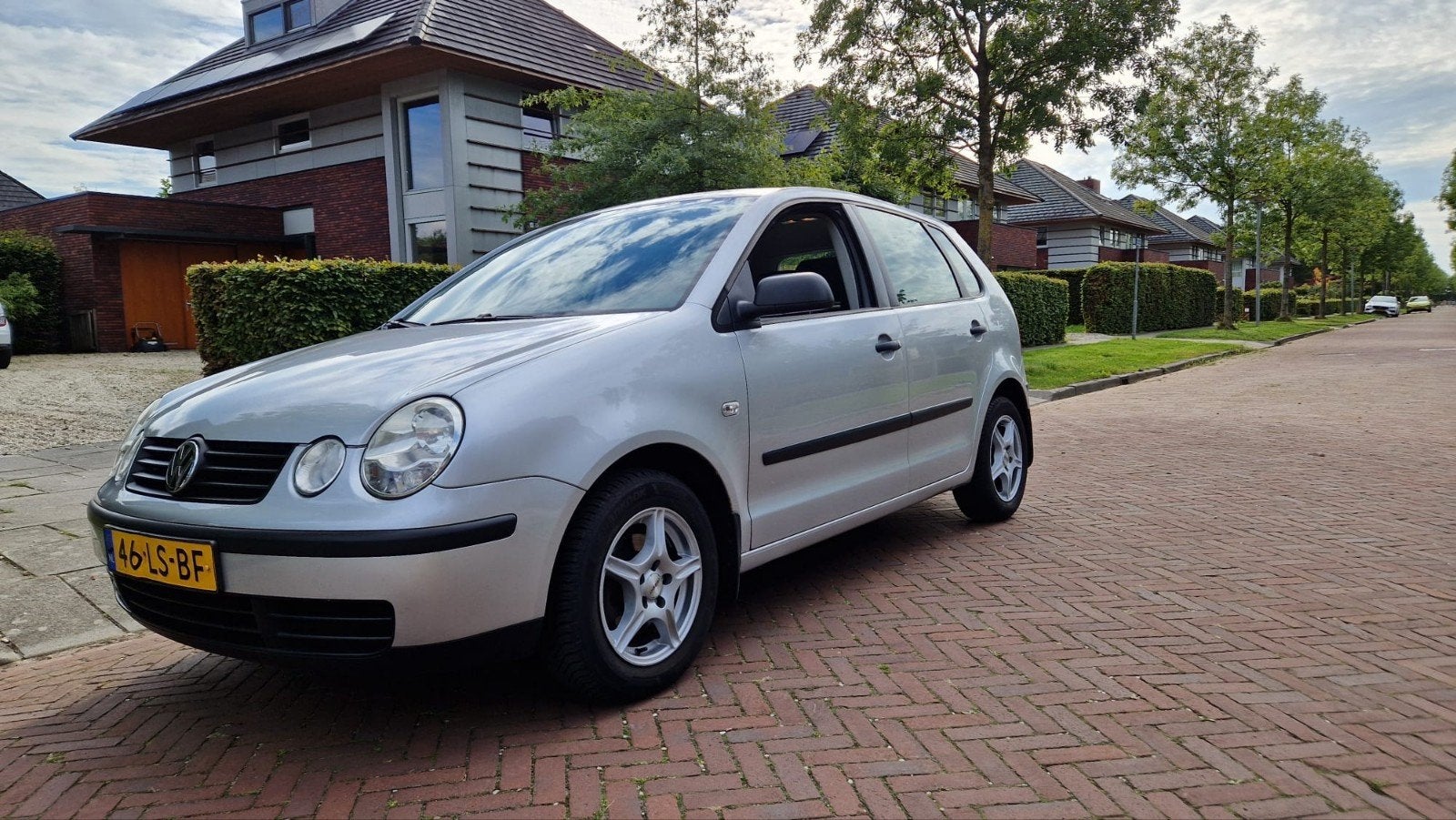 Foto 2 van Volkswagen Polo 1.4 airco, nieuwe APK, lage km stand.