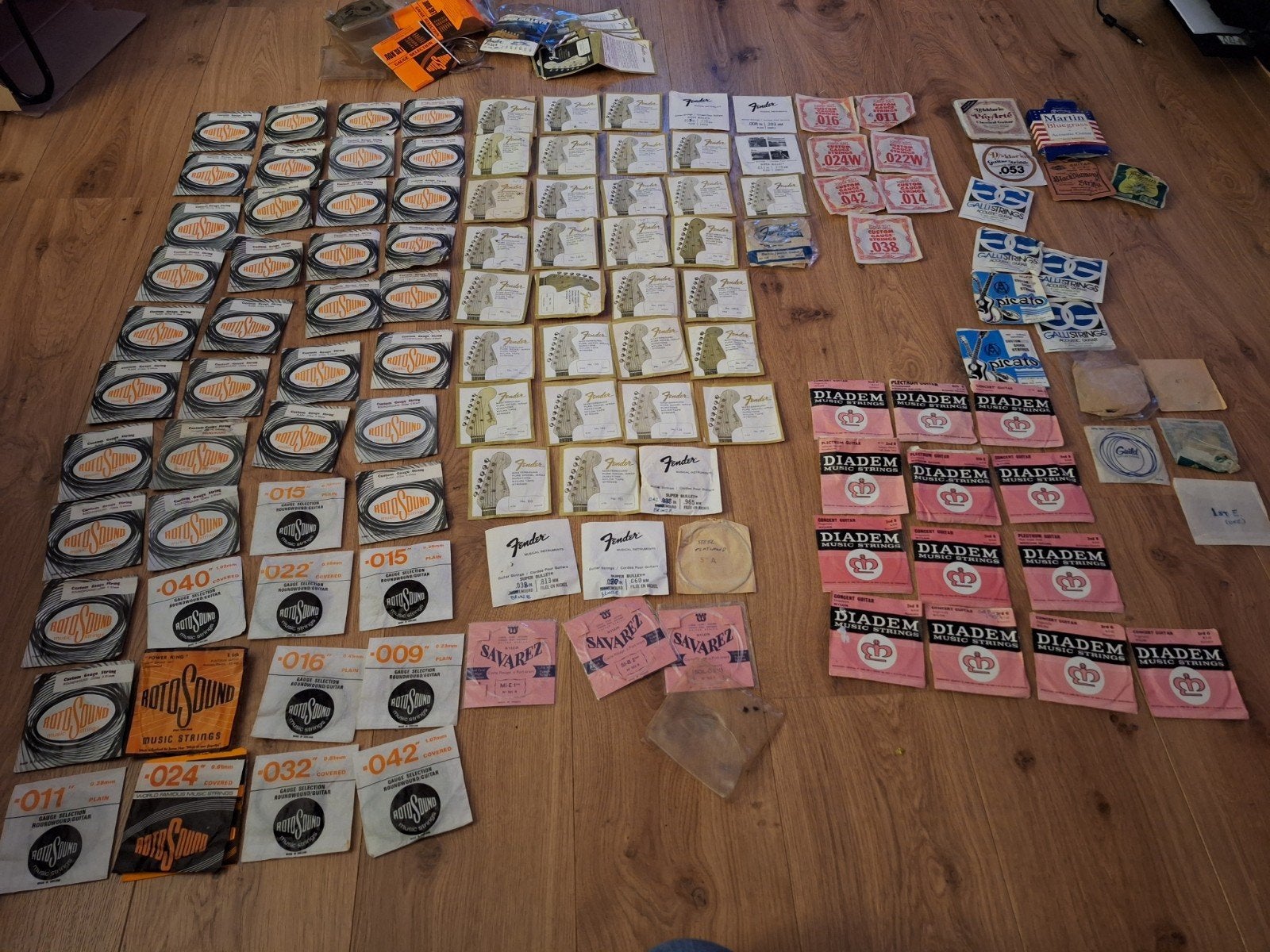 Grote partij diverse gitaarsnaren (Fender,Rotosound,Diadem), Ophalen of Verzenden, Elektrische gitaar