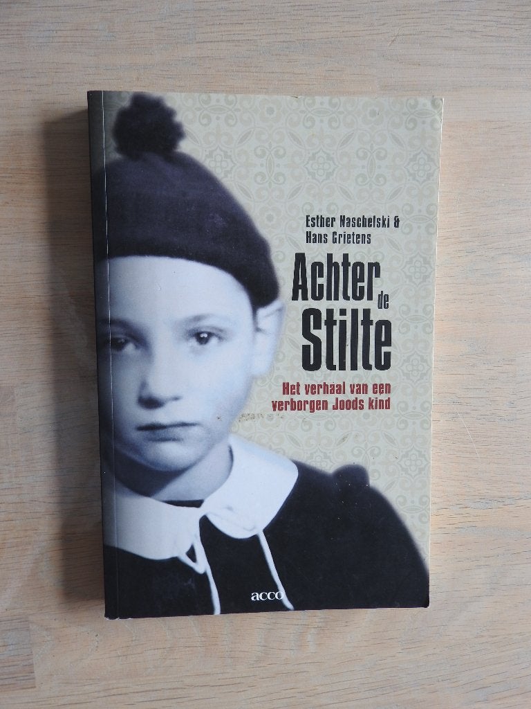 Achter de stilte - Het verhaal van een verborgen Joods kind, Boeken, Ophalen of Verzenden, Tweede Wereldoorlog, Zo goed als nieuw