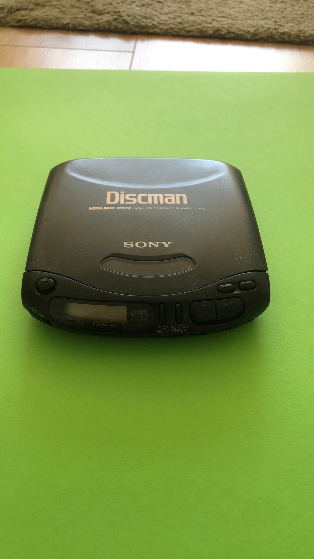 Sony discman D-143 (old skool draagbaar), Ophalen of Verzenden, Discman