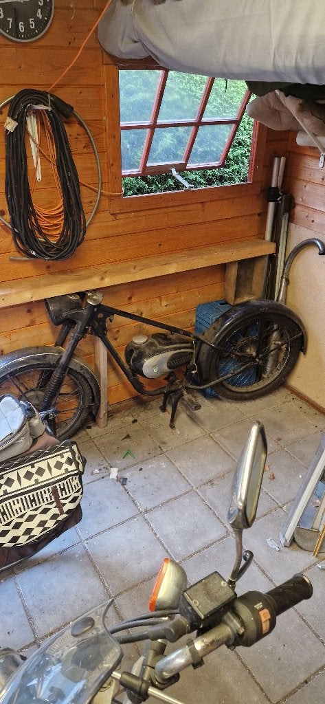 DKW RT125/2 1955 schuurvondst., Ophalen