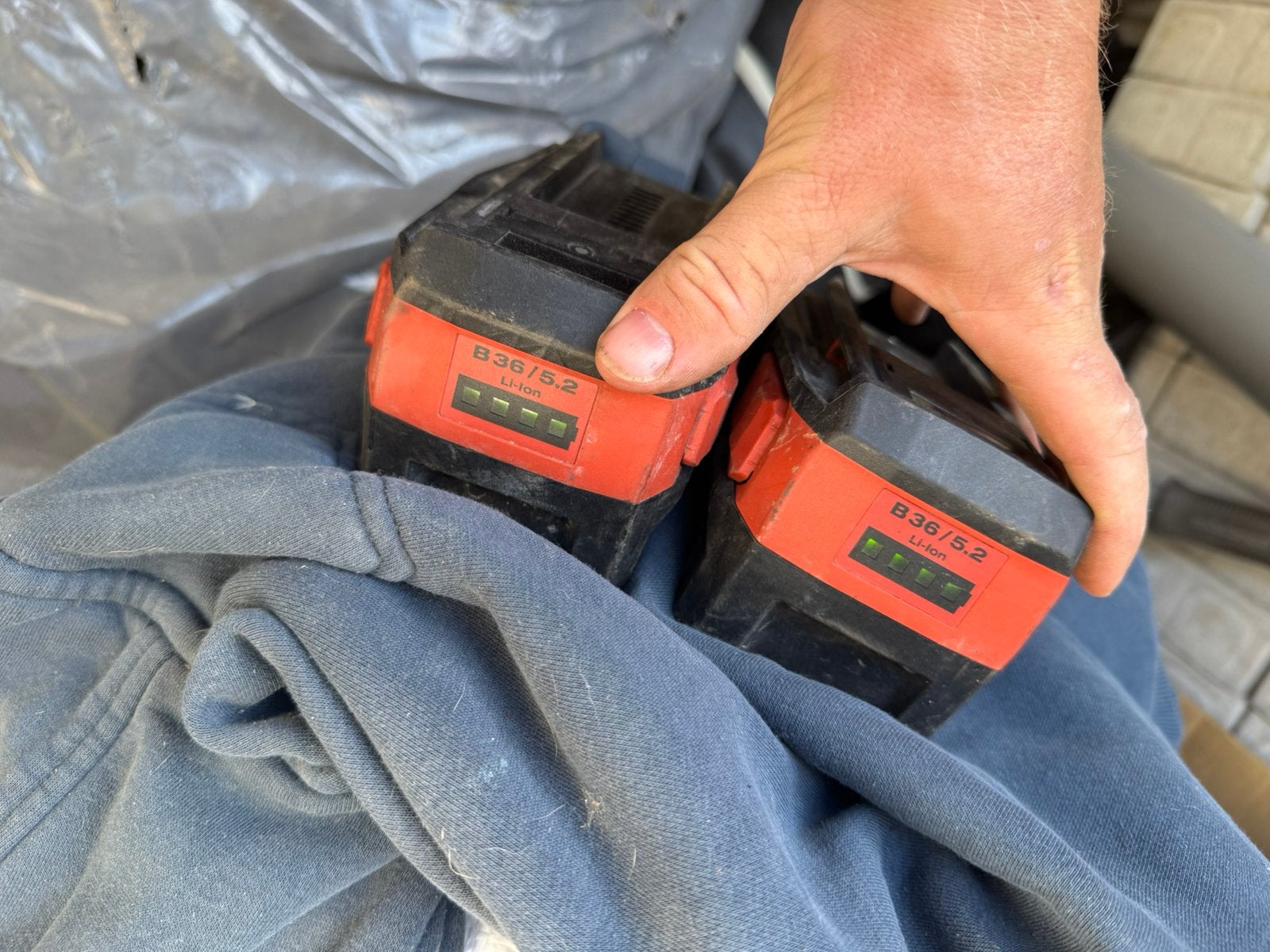 Hilti, Ophalen of Verzenden, Zo goed als nieuw, 1200 watt of meer, Bandschuurmachine