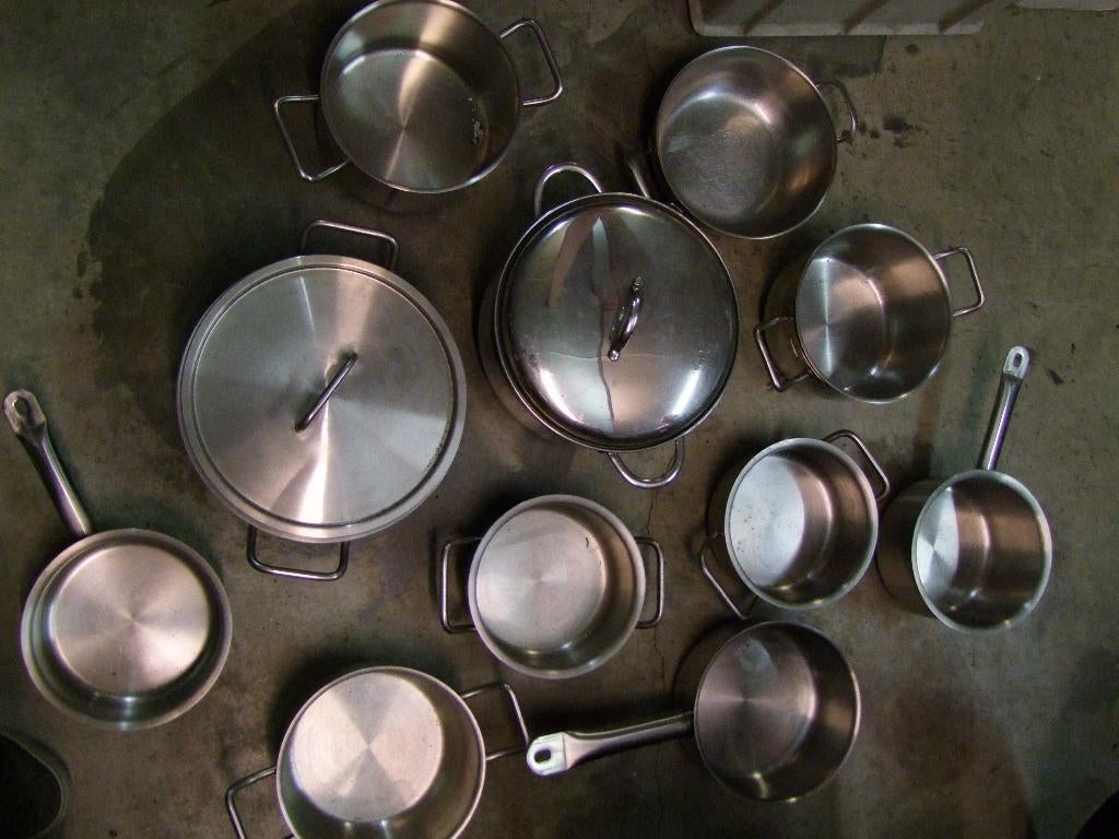 Partij potten en pannen, 17 stuks deels ex NL leger KL, Ophalen, Gebruikt, Aluminium, Koekenpan of Braadpan