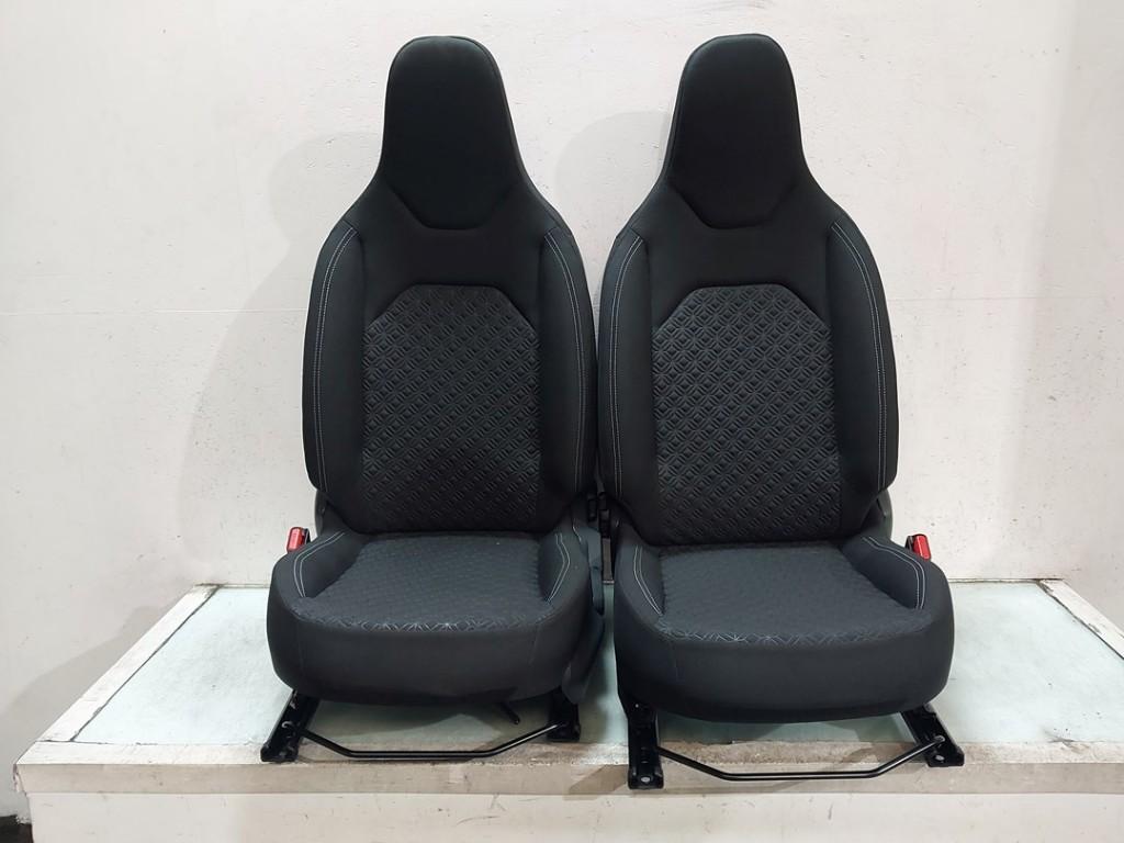 Interieur Toyota Aygo X (2022-03/..) 739200H031, Auto-onderdelen, Gebruikt, Kundenbetreuung@toyota.de, Toyota-Allee 2, Köln 50858, , Duitsland