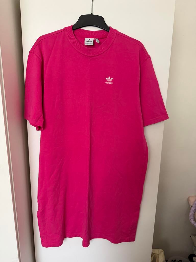 Adidas Originals T-shirt jurk roze maat M, Kleding | Dames, Jurken, Maat 38/40 (M), Ophalen of Verzenden, Zo goed als nieuw, Roze