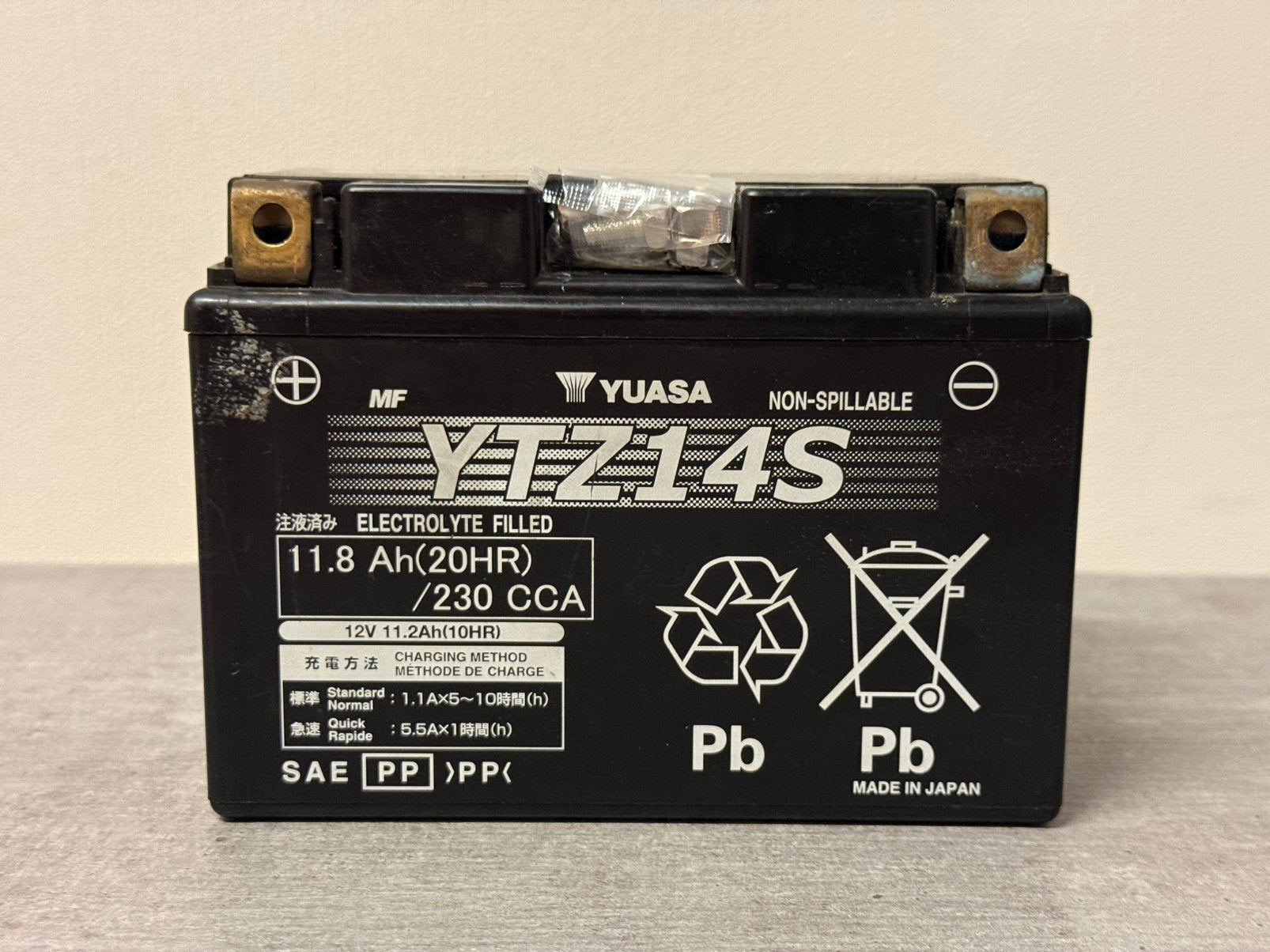 Yuasa YTZ14S motorcycle battery / USED, Ophalen of Verzenden, Gebruikt