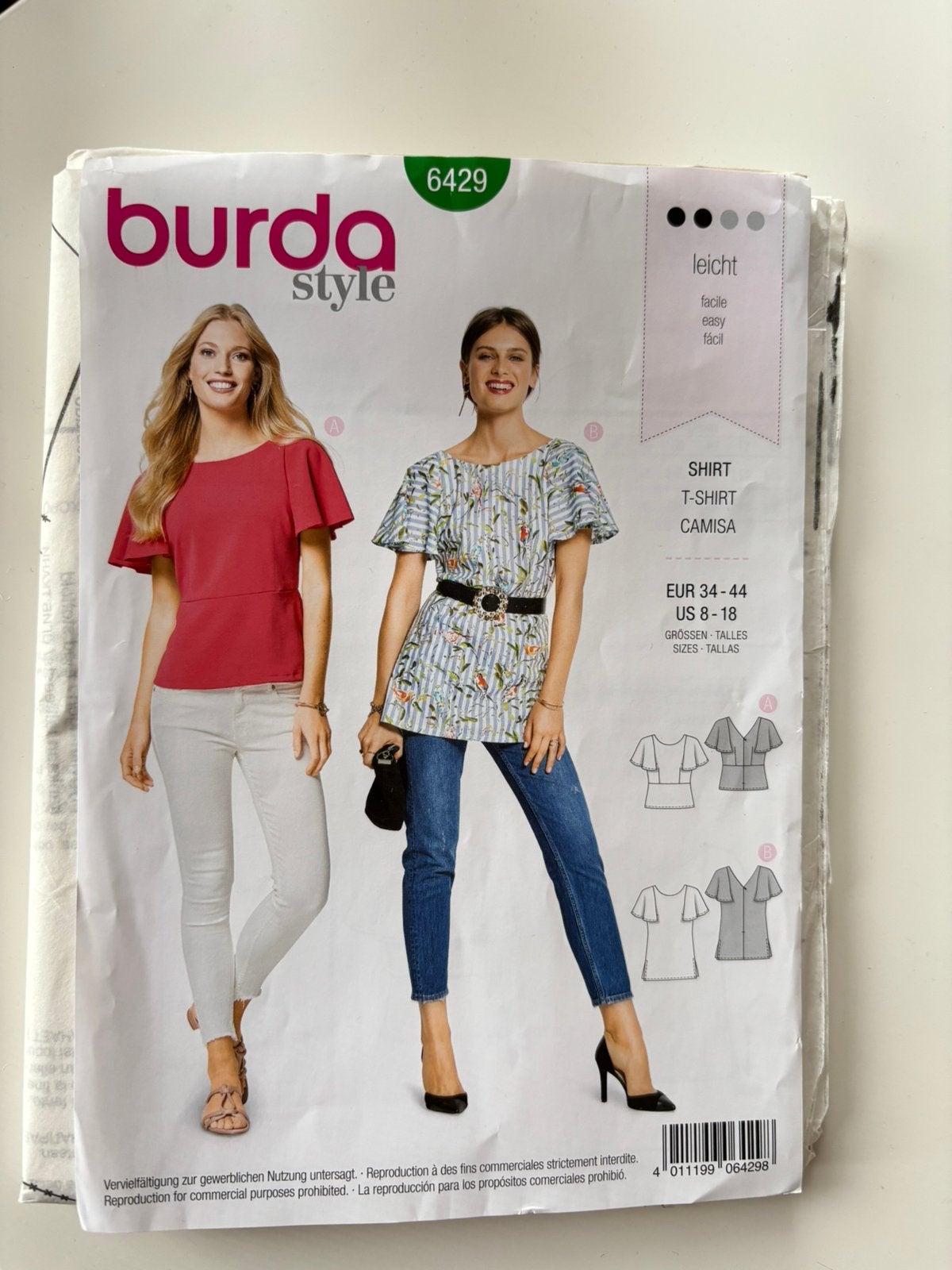 4 patronen burda en simplicity, Hobby en Vrije tijd, Ophalen of Verzenden, Zo goed als nieuw, Vrouw, Burda