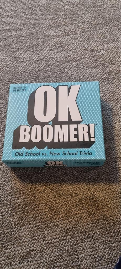 OK Boomer! Trivia Spel - Old School vs. New School, Vijf spelers of meer, Ophalen, Zo goed als nieuw, Goliath