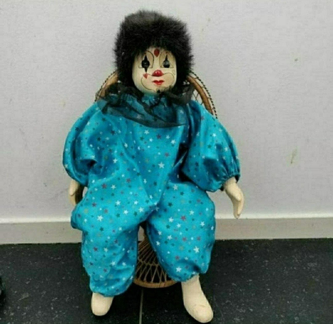 Clown,Pauwstoel,Rotan,Porselein,CHUCKY,Zwart,Pauw,blauw, Ophalen of Verzenden