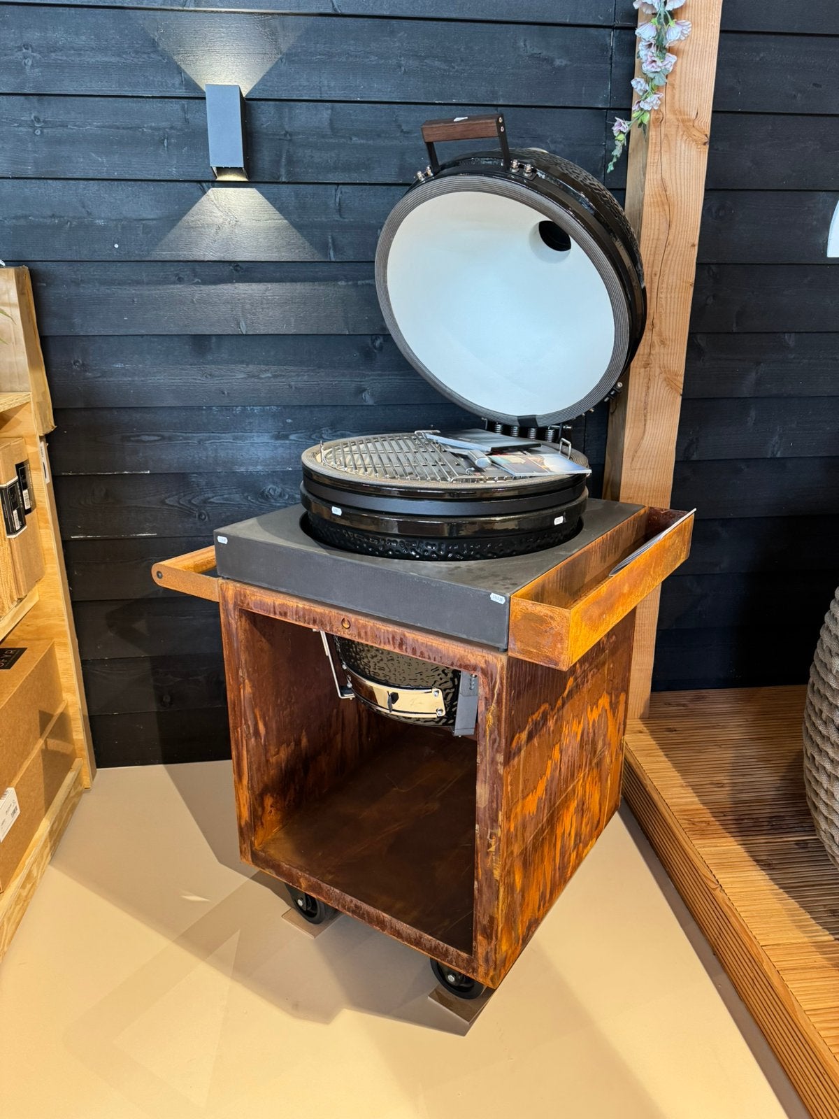 Ofyr kamado bastard cortenstaal nieuw compleet, Ophalen of Verzenden, Nieuw, Met accessoires
