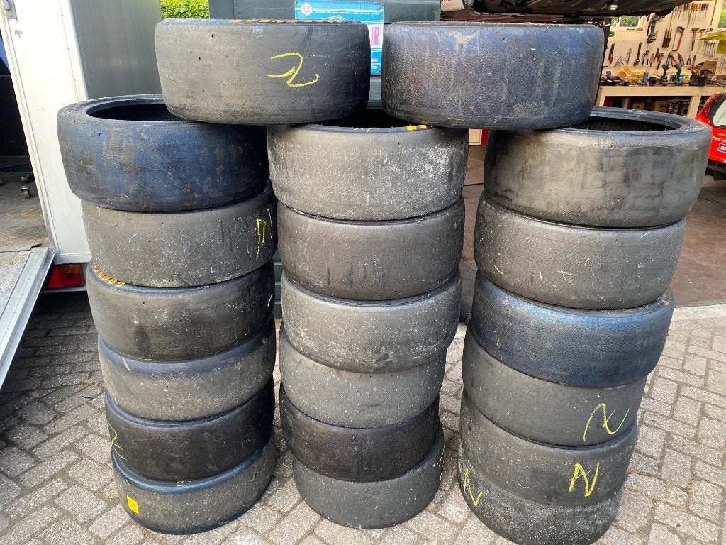 Goede slicks 17 Inch, Auto diversen, Ophalen