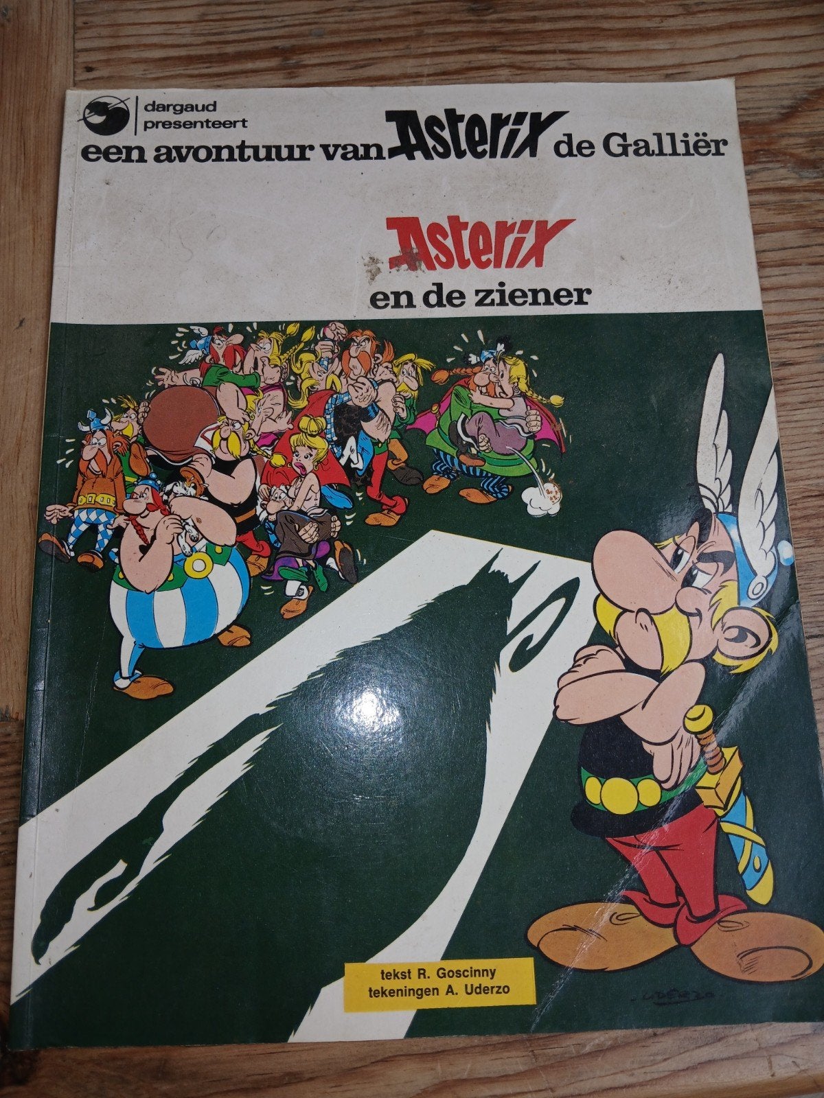 Asterix en de ziener - Stripboek (Dargaud), Ophalen of Verzenden
