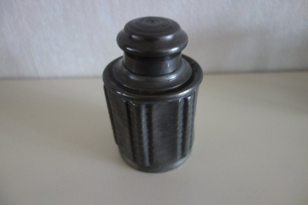 Metalen bewerkt theebusje, Ophalen of Verzenden