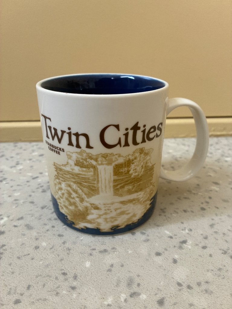 Starbucks Twin Cities City Mug 473 ml – Global Icon 2012, Ophalen, Gebruikt, Glas, Overige stijlen
